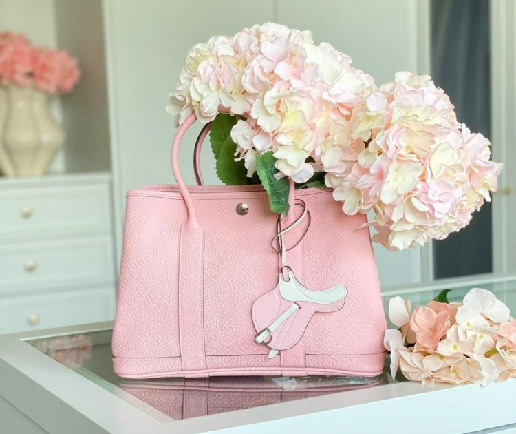 Is the Garden Party Bag the Perfect Blend of Chic and Practicality in 2025?