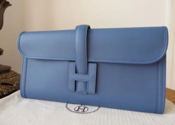 Why is the Jige Clutch the Luxury Evening Essential You Need Right Now?