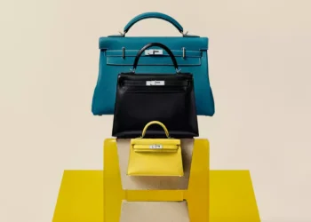 Is the Hermès Kelly Bag the Epitome of Handcrafted Perfection? Discover the Art of Its Construction!