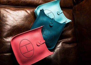 Could the Hermès Evelyne Bag Be the Ultimate Crossbody for Effortless Luxury?