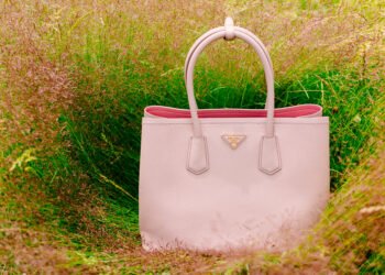 Why Is the Prada Double Bag Every Minimalist’s Dream of Functional Luxury?