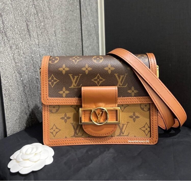 Tactile Elegance: How Louis Vuitton’s Textured Bags Define Autumn Sophistication