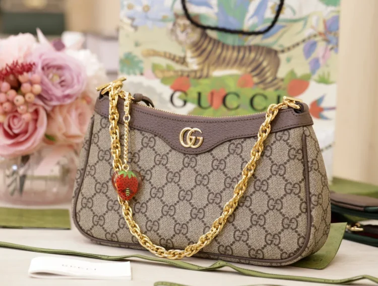 How Is the Gucci Ophidia Bag Blending Heritage and Modernity to Become a 2025 Must-Have?