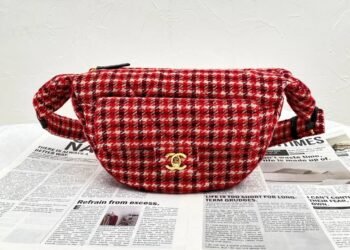 The Unique Process Behind Chanel’s Quilted Stitching: How Does Chanel Perfect the Iconic Design?