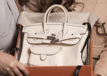 Mold in Your Birkin? The Nightmare Fix That Saved This $20K Bag