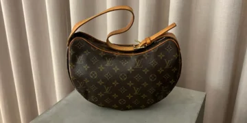 The Office Bag That Secretly Ran the 1980s—And Why It’s Disappearing