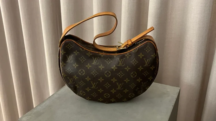 The Office Bag That Secretly Ran the 1980s—And Why It’s Disappearing