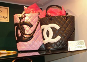 Designers Who Revolutionized the Handbag Industry