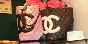 Designers Who Revolutionized the Handbag Industry